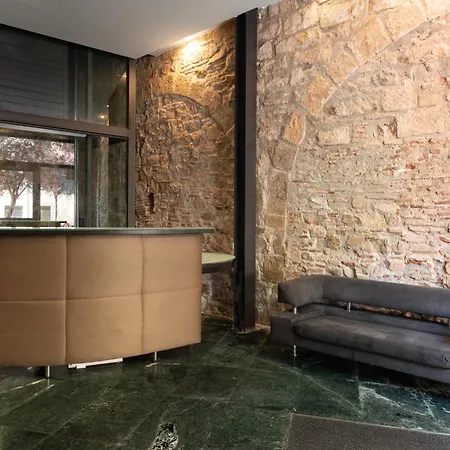 Aspasios Born Apartahotel
