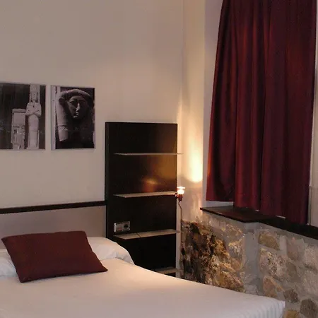 Aspasios Born Apartahotel
