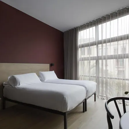 Allada 3* شقة فندقية 3*